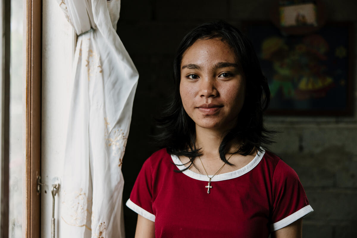 Tasya de Indonesia es la líder del foro infantil en su comunidad y crea conciencia sobre los derechos de los niños y lucha contra el matrimonio infantil.