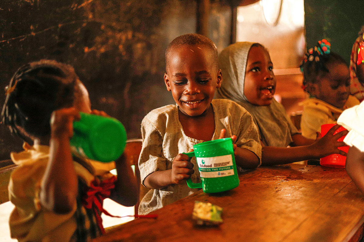 pexels-lagosfoodbank-9090819