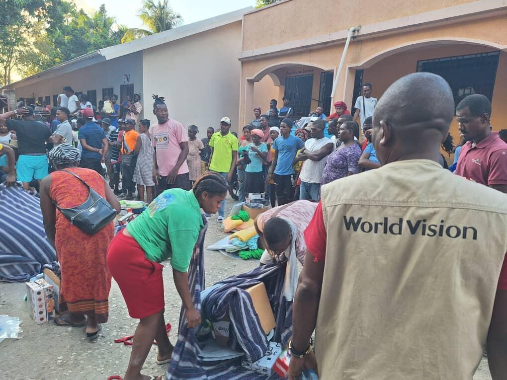 La violencia y el hambre marcan el día a día de la infancia en Haití